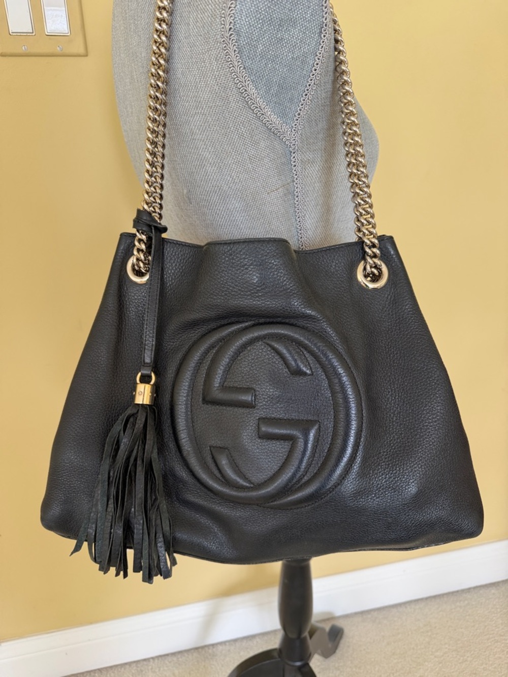 Gucci Black Leather Shoulder Bag - Picture 2 of 12